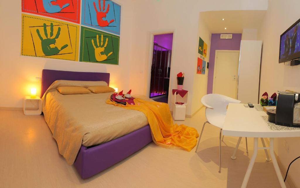 Bed & Breakfast Chroma Italy - Ena Roma