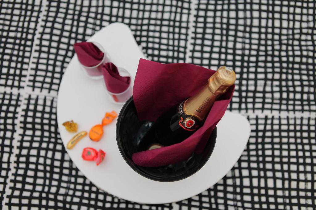 Chroma Italy - Ena Bed & Breakfast