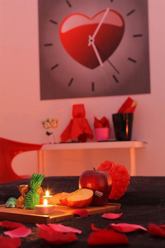 Chroma Italy - Ena Bed & Breakfast Roma